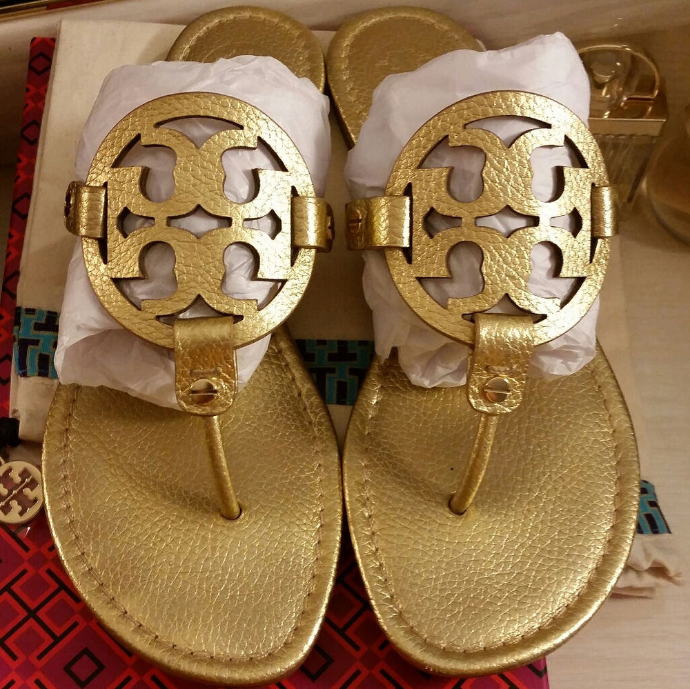 •Rare• Miller Sandals in Tumbled Leathe…